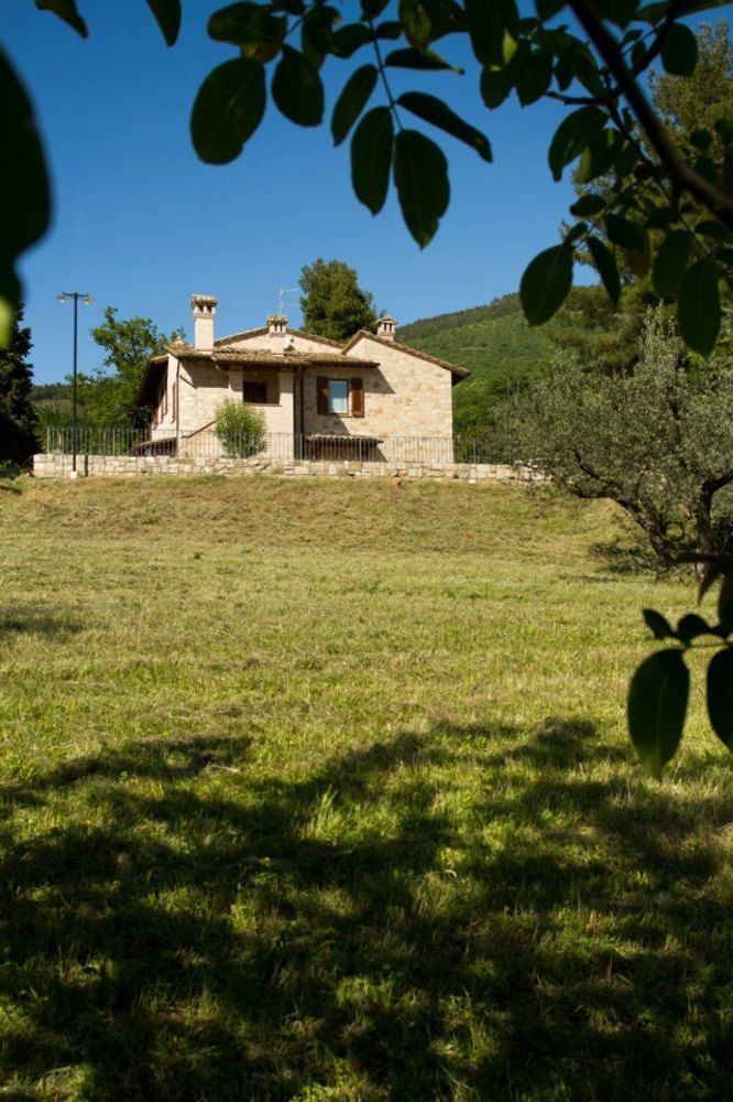 Villa Degli Ulivi アッシジ エクステリア 写真